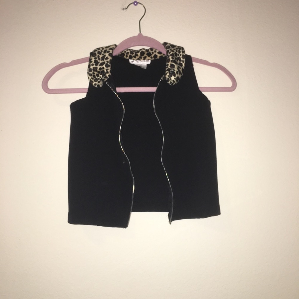 Leopard vest